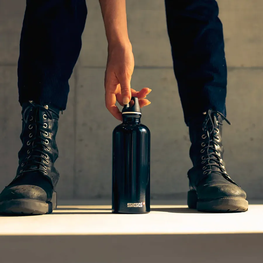 01 water-bottle-traveller 9