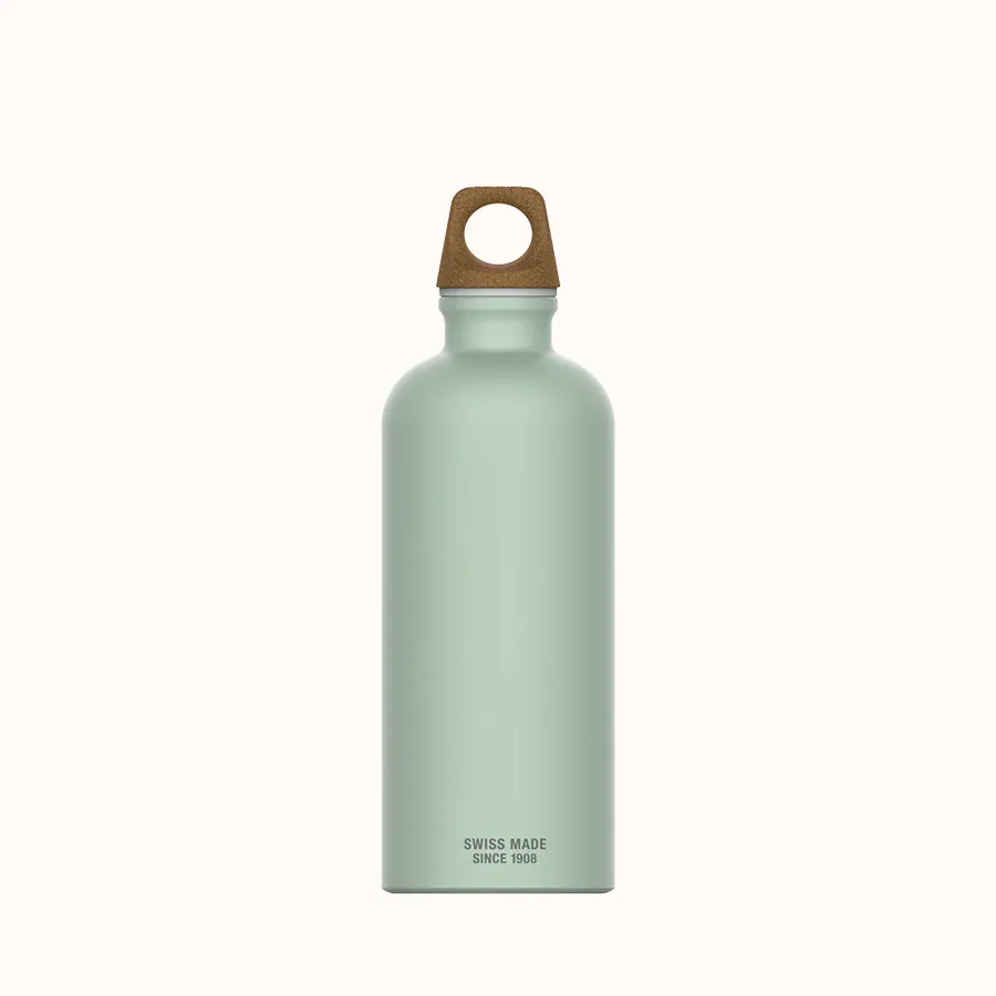 02 water-bottle-traveller-myplanet 2